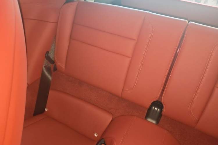 Used Porsche 911 2023 Carrera 3.0T Left Rear Seat