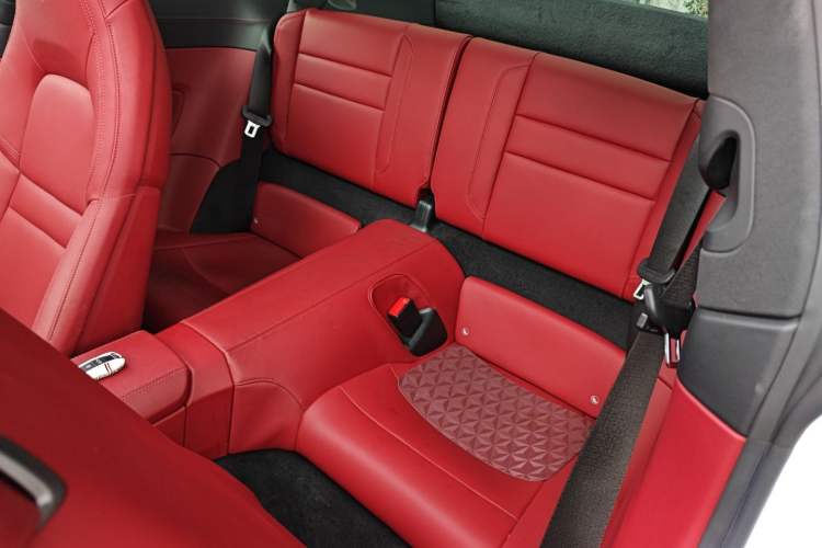 Used Porsche 911 2023 Carrera 3.0T Left Rear Seat