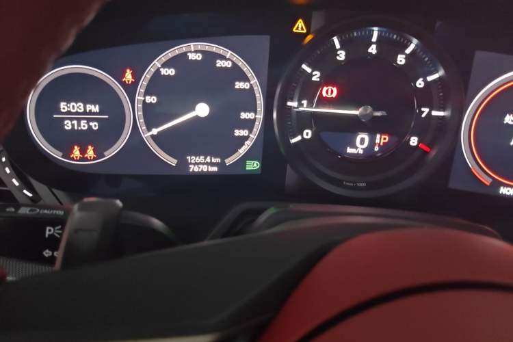 Used Porsche 911 2023 Carrera 3.0T Odometer Close Up