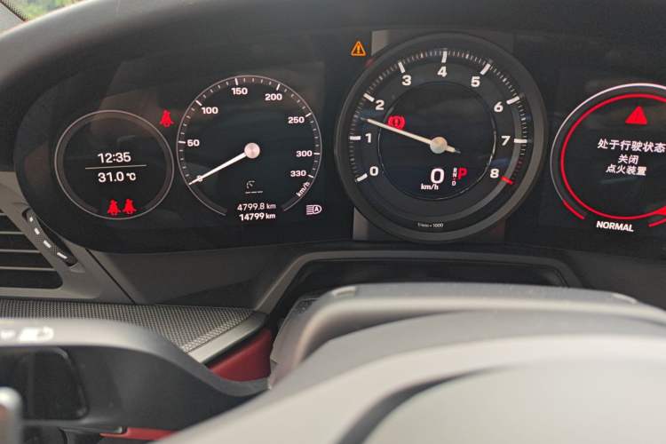 Used Porsche 911 2023 Carrera 3.0T Odometer Close Up