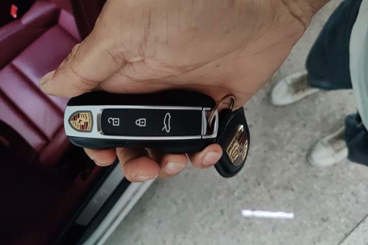 Used Porsche 911 2023 Carrera 3.0T Vehicle Key