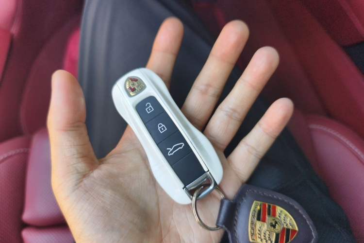 Used Porsche 911 2023 Carrera 3.0T Vehicle Key