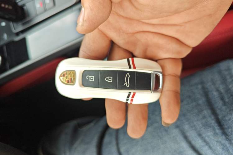 Used Porsche 911 2023 Carrera 3.0T Vehicle Key