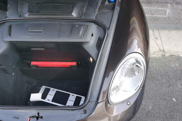 Used Porsche Boxster 2006 Boxster 2.7L Engine Bay Left