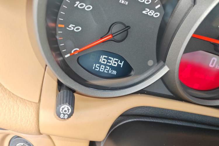 Used Porsche Boxster 2009 Boxster 2.9L Odometer Close Up