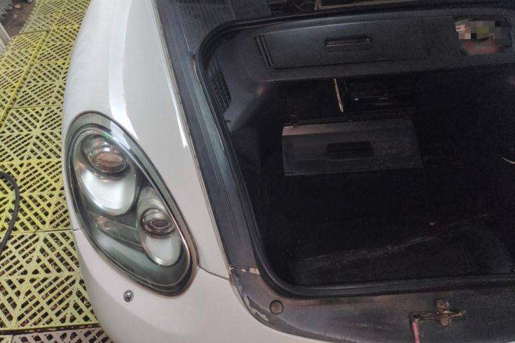 Used Porsche Boxster 2009 Boxster 2.9L Engine Bay Right