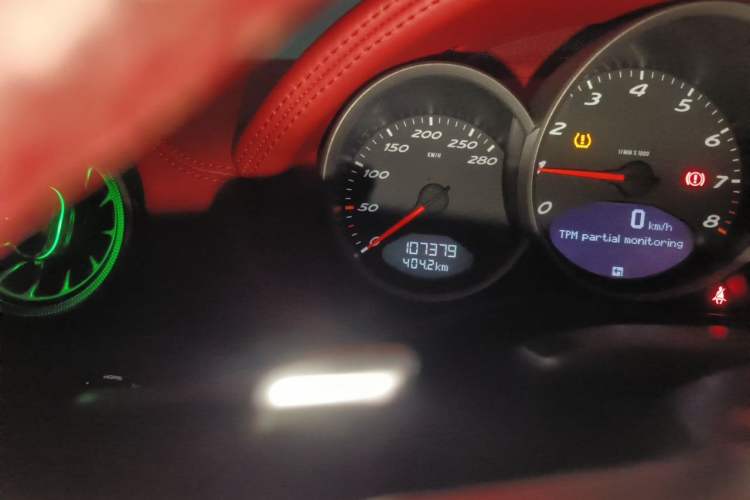 Used Porsche Boxster 2009 Boxster 2.9L Odometer Close Up