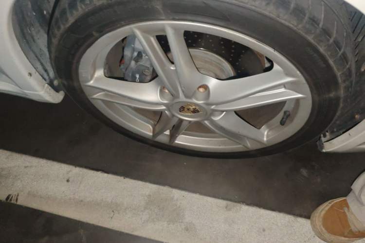 Used Porsche Boxster 2009 Boxster 2.9L Right Front Wheel Hub