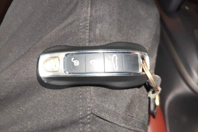 Used Porsche Boxster 2009 Boxster 2.9L Vehicle Key