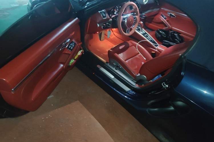 Used Porsche Boxster 2013 Boxster 2.7L Driver Seat