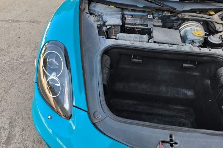 Used Porsche Boxster 2013 Boxster 2.7L Engine Bay Right
