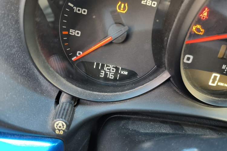 Used Porsche Boxster 2013 Boxster 2.7L Odometer Close Up