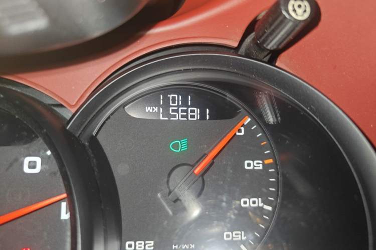 Used Porsche Boxster 2013 Boxster 2.7L Odometer Close Up