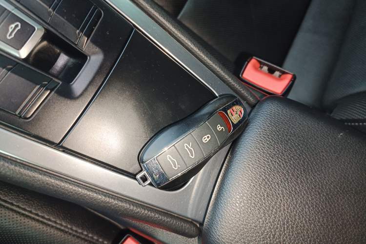 Used Porsche Boxster 2013 Boxster 2.7L Vehicle Key