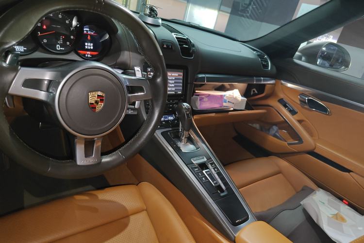Used Porsche Boxster 2013 Boxster 2.7L Center Console
