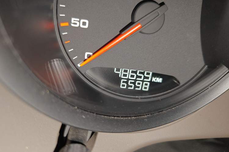 Used Porsche Boxster 2013 Boxster 2.7L Odometer Close Up