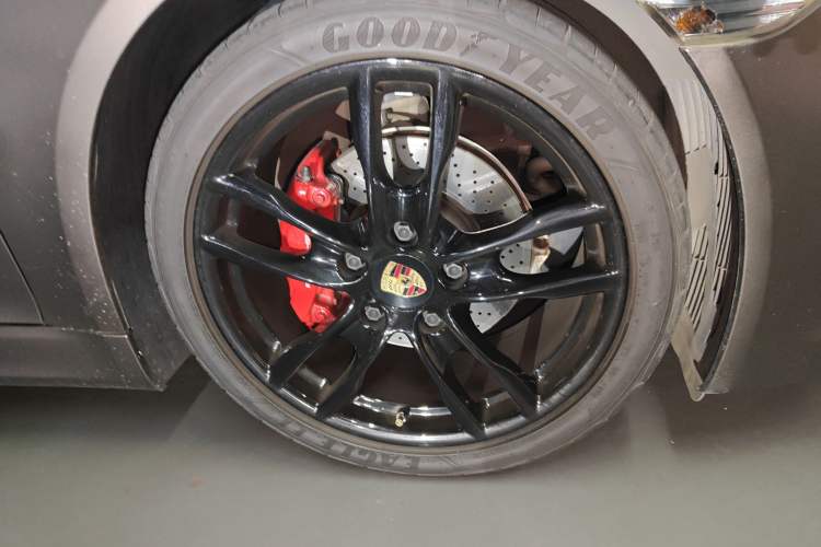 Used Porsche Boxster 2013 Boxster 2.7L Right Front Wheel Hub