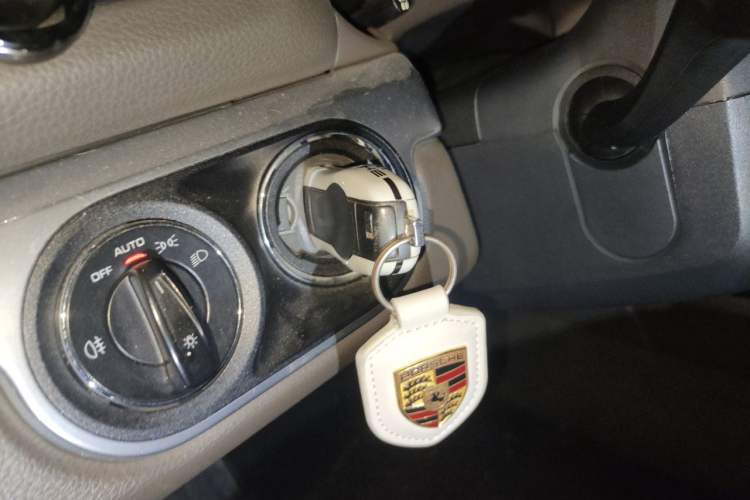 Used Porsche Boxster 2013 Boxster 2.7L Vehicle Key