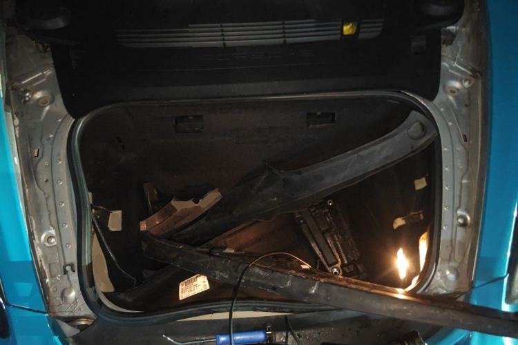 Used Porsche Boxster 2013 Boxster 2.7L Engine Bay