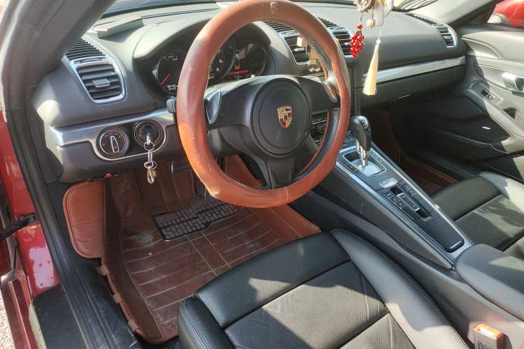 Used Porsche Boxster 2013 Boxster 2.7L Center Console