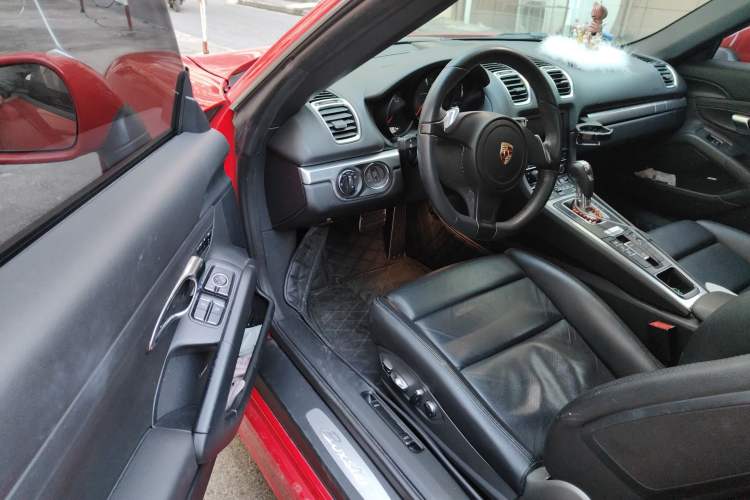 Used Porsche Boxster 2013 Boxster 2.7L Driver Seat