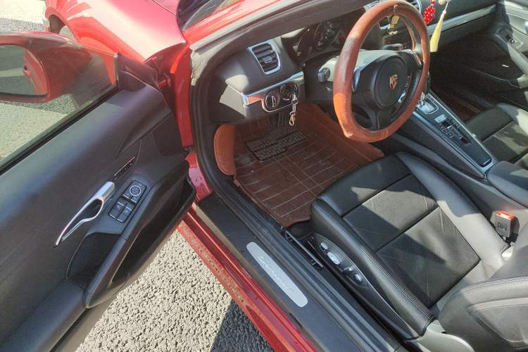 Used Porsche Boxster 2013 Boxster 2.7L Driver Seat