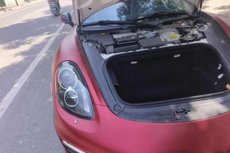 Used Porsche Boxster 2013 Boxster 2.7L Engine Bay Right