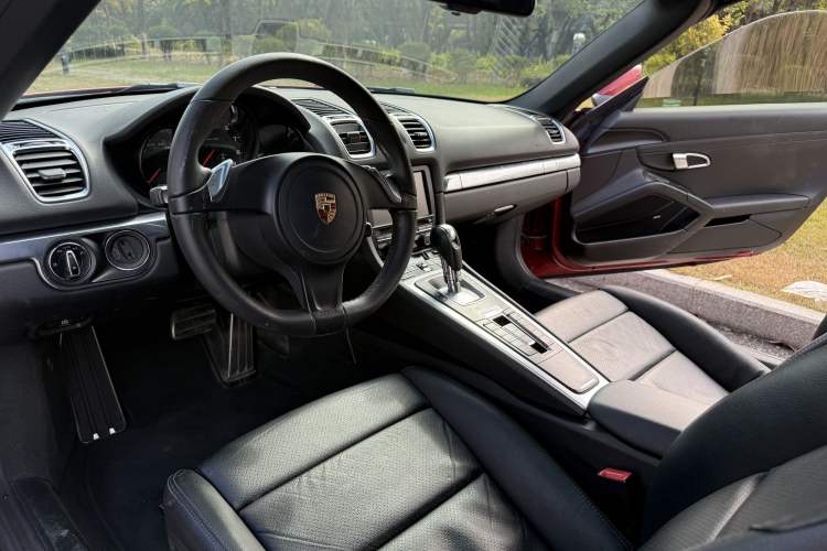 Used Porsche Boxster 2013 Boxster 2.7L Interior 2