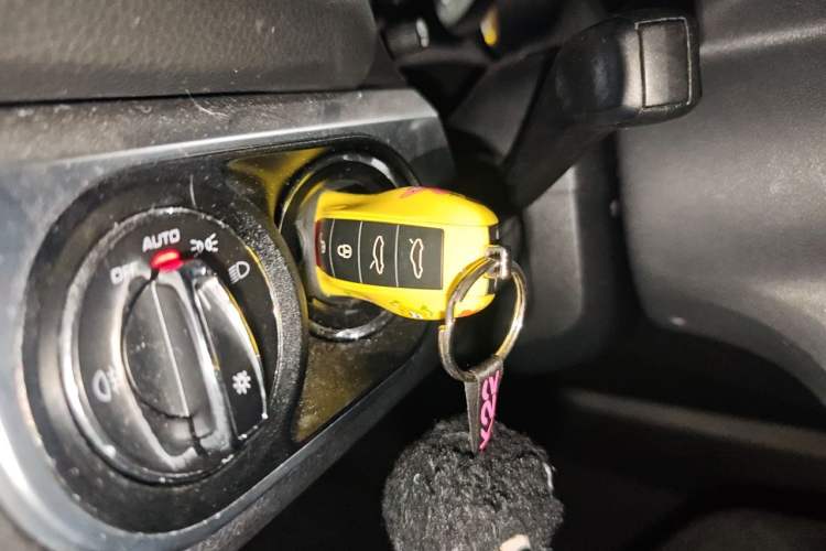 Used Porsche Boxster 2013 Boxster 2.7L Vehicle Key