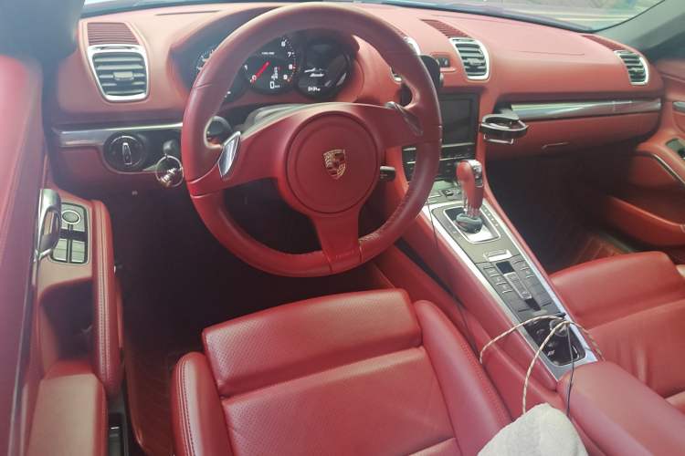 Used Porsche Boxster 2013 Boxster 2.7L Center Console