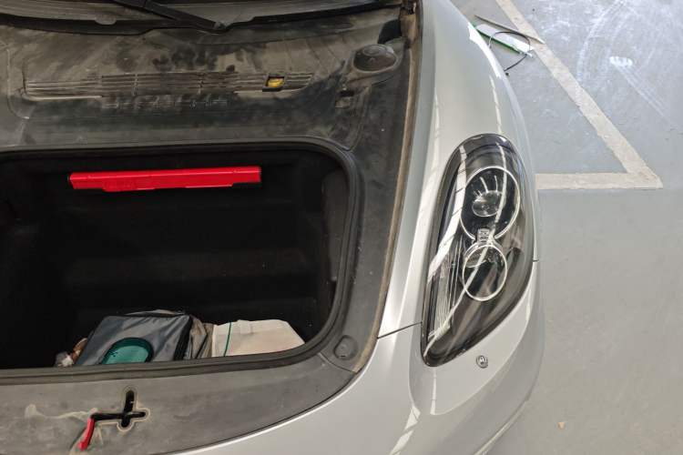 Used Porsche Boxster 2013 Boxster 2.7L Engine Bay Left