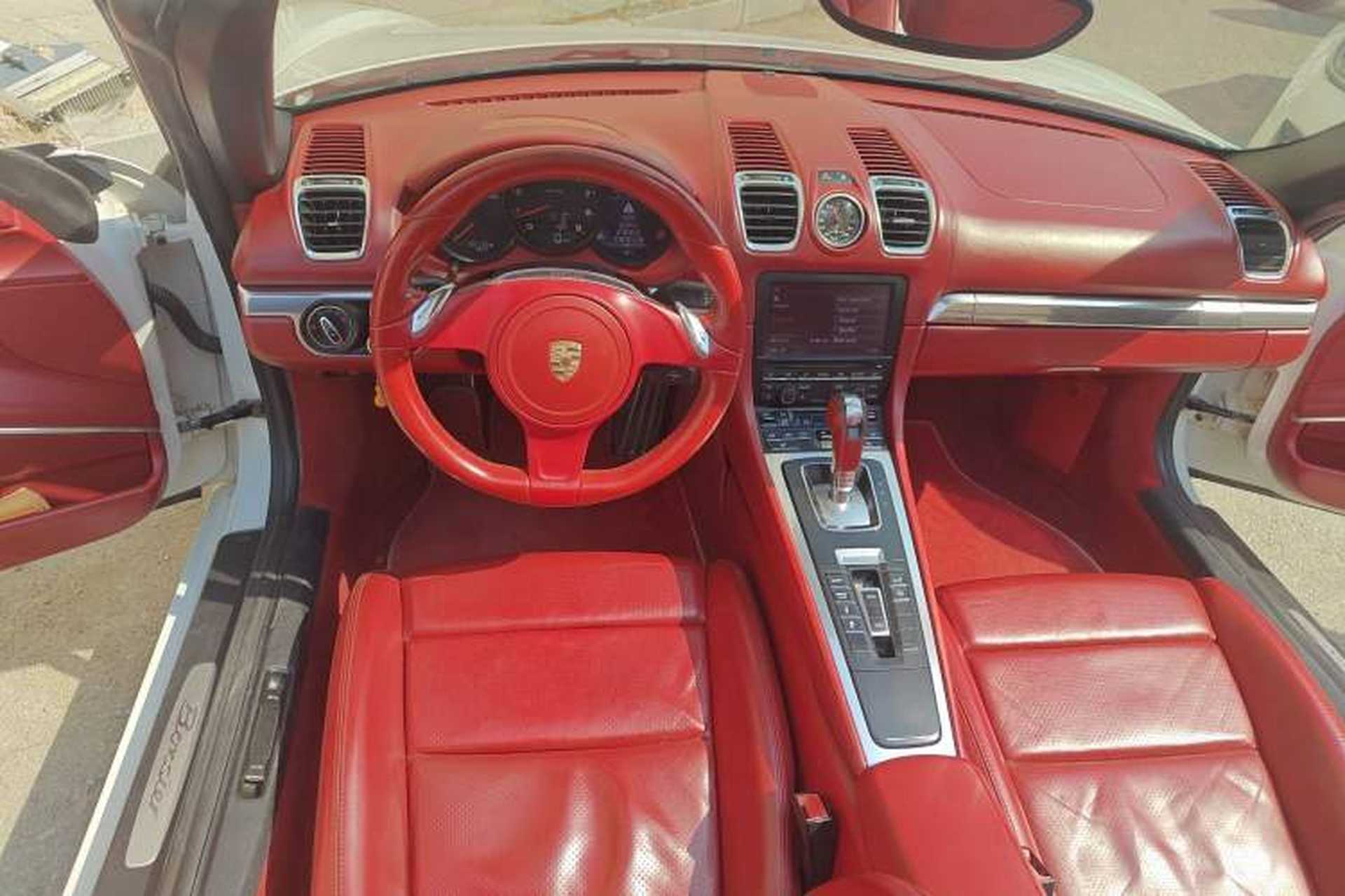 Used Porsche Boxster 2013 Boxster 2.7L Center Console