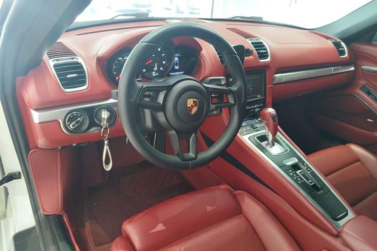 Used Porsche Boxster 2013 Boxster 2.7L Center Console