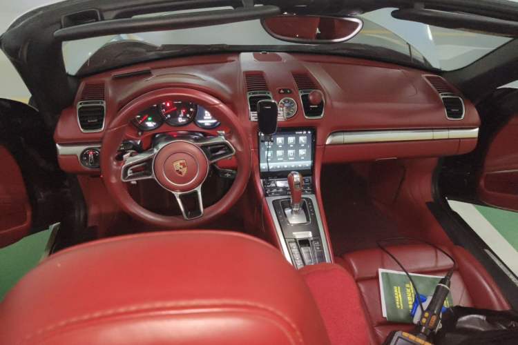 Used Porsche Boxster 2013 Boxster 2.7L Center Console