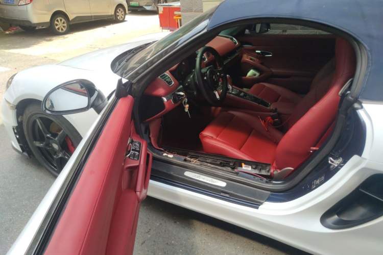 Used Porsche Boxster 2013 Boxster 2.7L Driver Seat