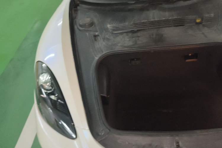 Used Porsche Boxster 2013 Boxster 2.7L Engine Bay Right