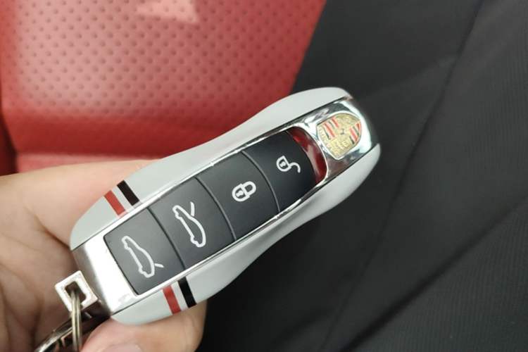 Used Porsche Boxster 2013 Boxster 2.7L Interior 1