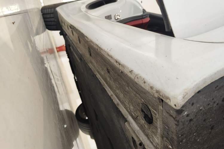 Used Porsche Boxster 2013 Boxster 2.7L Right Side Sill