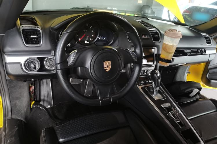 Used Porsche Boxster 2013 Boxster 2.7L Center Console