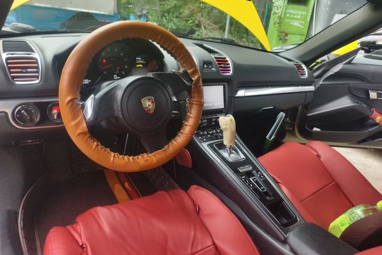 Used Porsche Boxster 2013 Boxster 2.7L Center Console