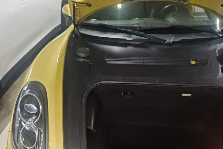Used Porsche Boxster 2013 Boxster 2.7L Engine Bay Right