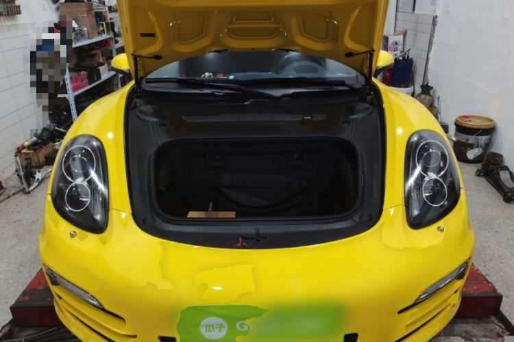 Used Porsche Boxster 2013 Boxster 2.7L Engine Bay