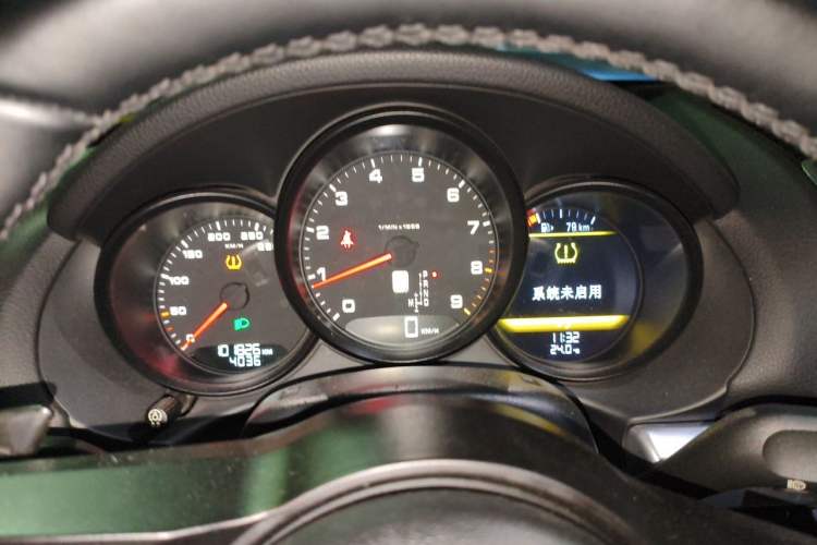 Used Porsche Boxster 2013 Boxster 2.7L Instrument Cluster