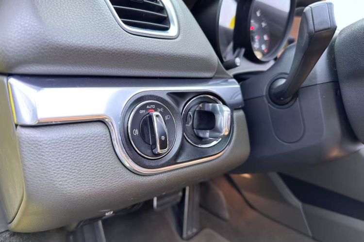Used Porsche Boxster 2013 Boxster 2.7L Interior 10
