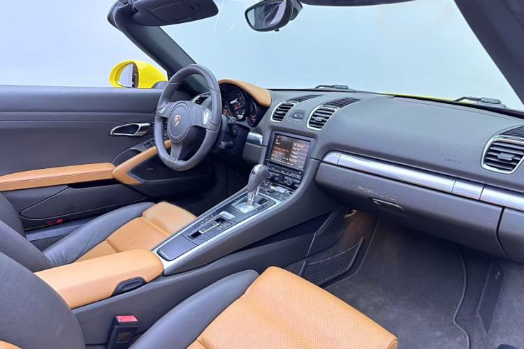Used Porsche Boxster 2013 Boxster 2.7L Interior 5