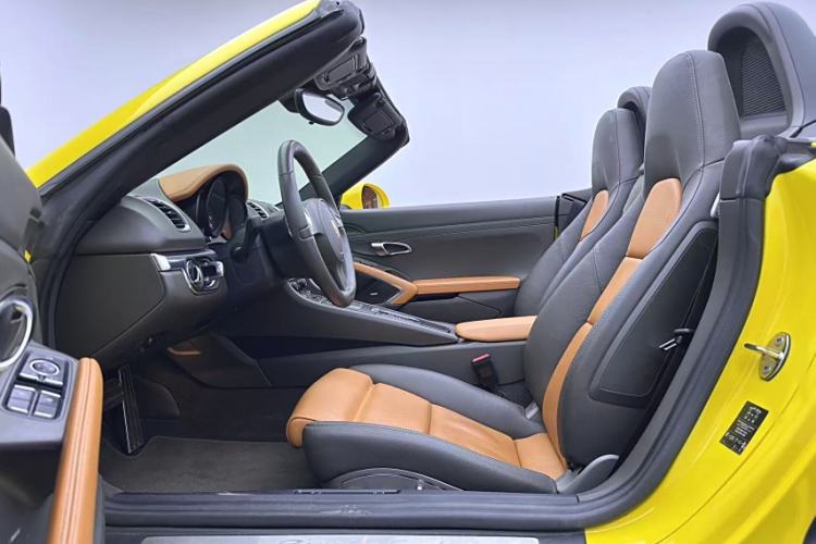Used Porsche Boxster 2013 Boxster 2.7L Interior 7