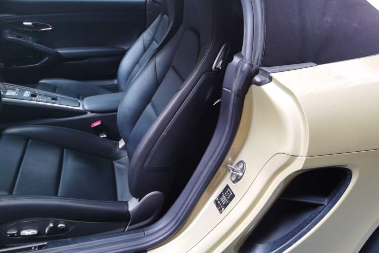 Used Porsche Boxster 2013 Boxster 2.7L Left Rear Seat