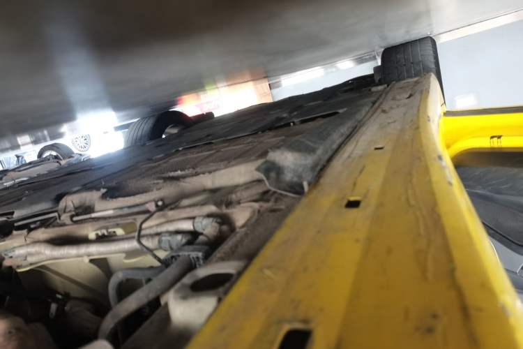 Used Porsche Boxster 2013 Boxster 2.7L Left Side Sill