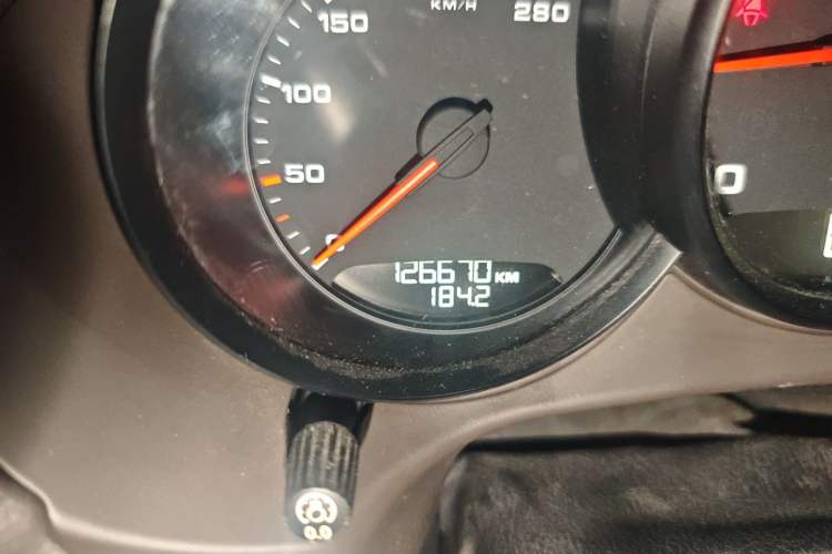 Used Porsche Boxster 2013 Boxster 2.7L Odometer Close Up