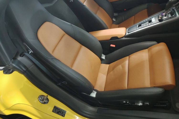 Used Porsche Boxster 2013 Boxster 2.7L Right Front Seat